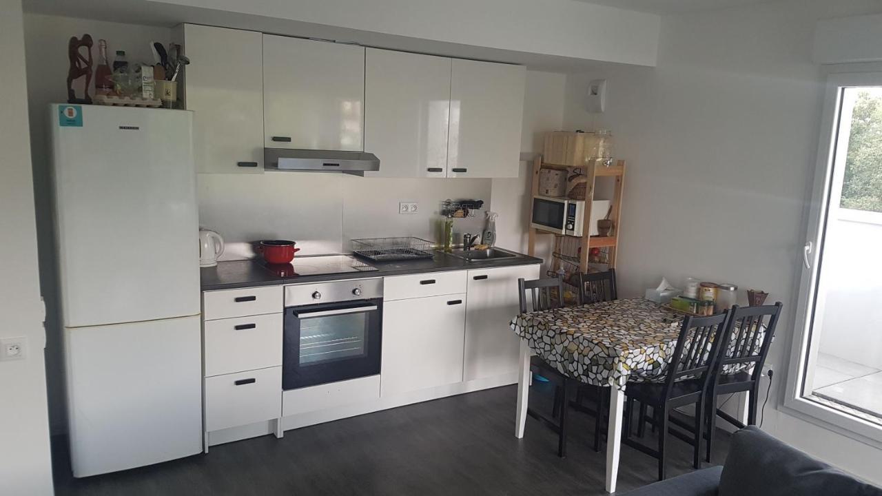 Privée Dans Un T3 Appartement *