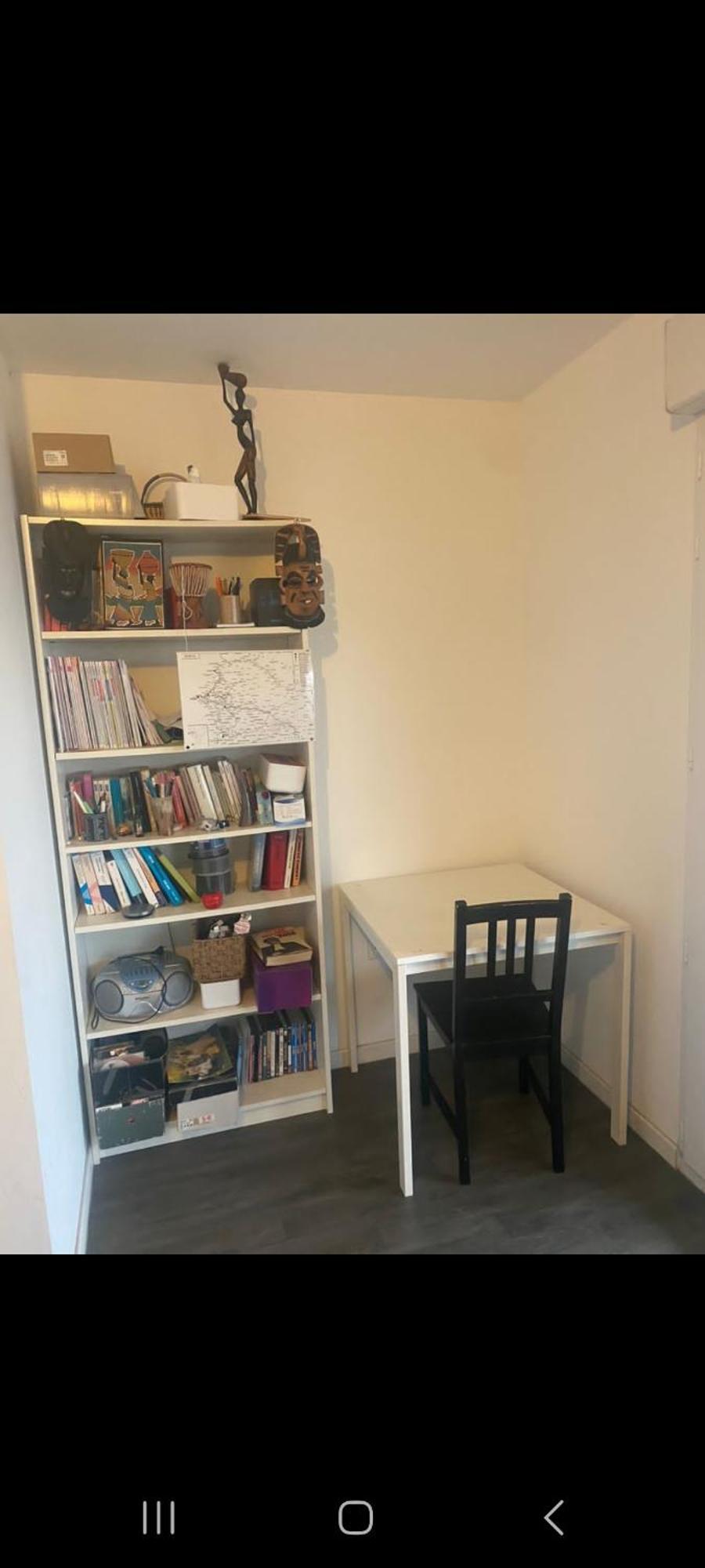 Privée Dans Un T3 Appartement